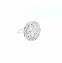 Load image into Gallery viewer, Ripple Disc Ring - sterling silver