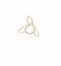 Load image into Gallery viewer, 4 Circle Ring - 9 Karat Yellow Gold