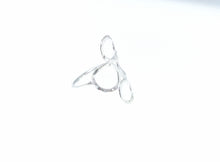 Load image into Gallery viewer, 4 Circle Ring - 9 Karat White Gold