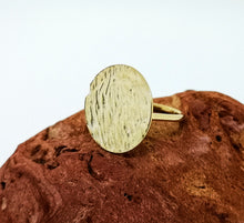 Load image into Gallery viewer, Ripple Disc Ring - Yellow Gold Plated