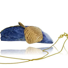 Load image into Gallery viewer, Ripple Arc Pendant - 9 Karat Yellow Gold