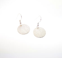 Load image into Gallery viewer, Ripple Disc Earrings - 9 Karat White Gold
