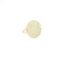 Load image into Gallery viewer, Ripple Disc Ring - Yellow Gold Plated
