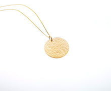Load image into Gallery viewer, Ripple Disc Pendant - Yellow Gold Plated

